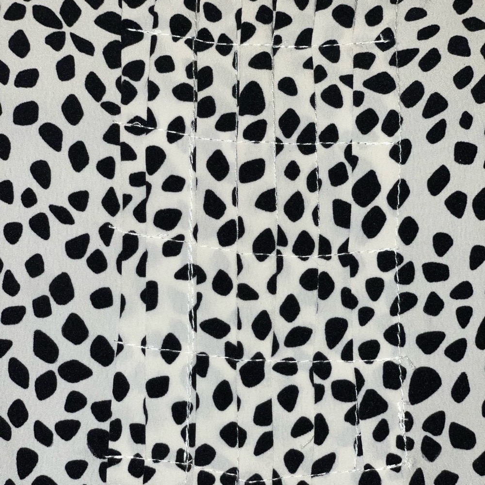 Bobeau Sleeveless Black and White Blouse - Picture 7 of 7